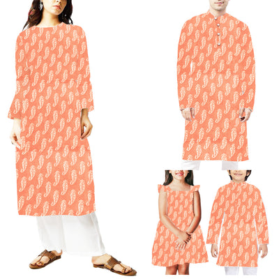 पीच पैस्ले प्रिंटेड कॉटन फ़ैब्रिक