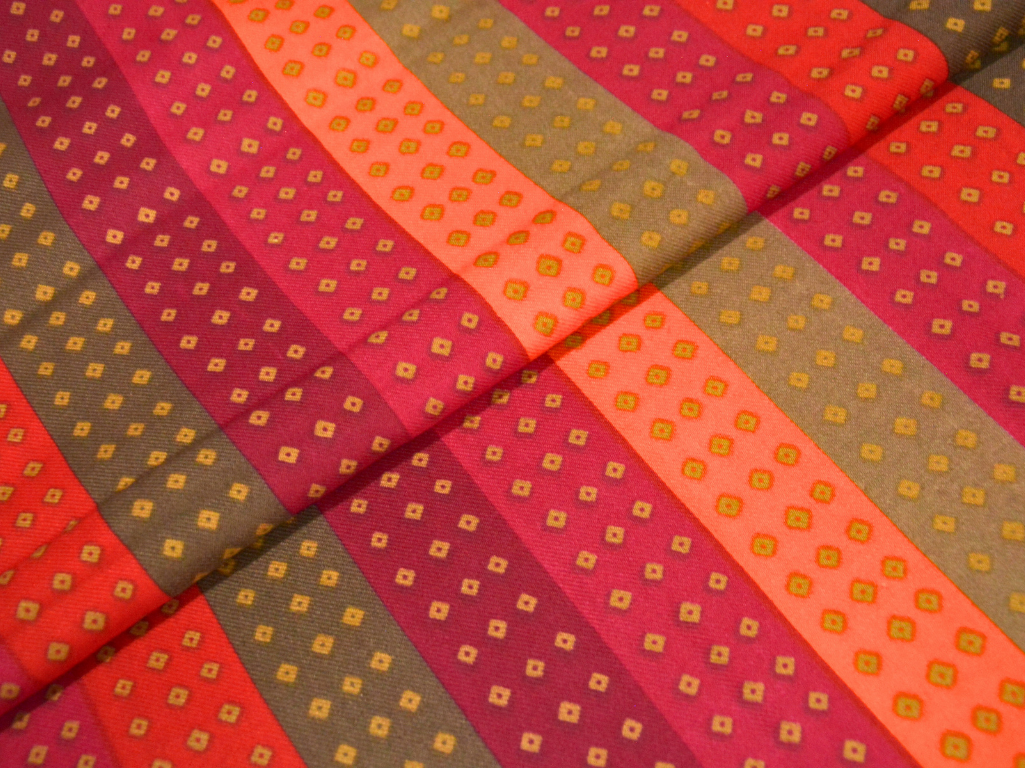 Multicolor Diamond Printed Semi Pashimna Woolen Fabric