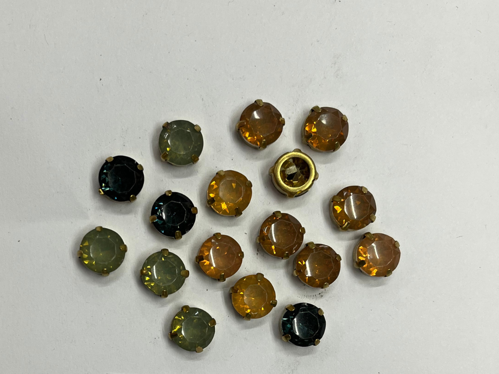 Multicolor Circular Glass Stones With Catcher (Wholesale)