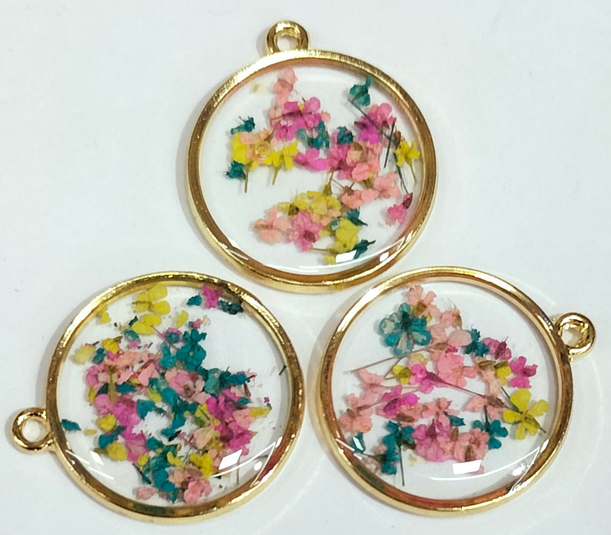 Multicolor Spherical Floral Design Resin Pendants with One Hole