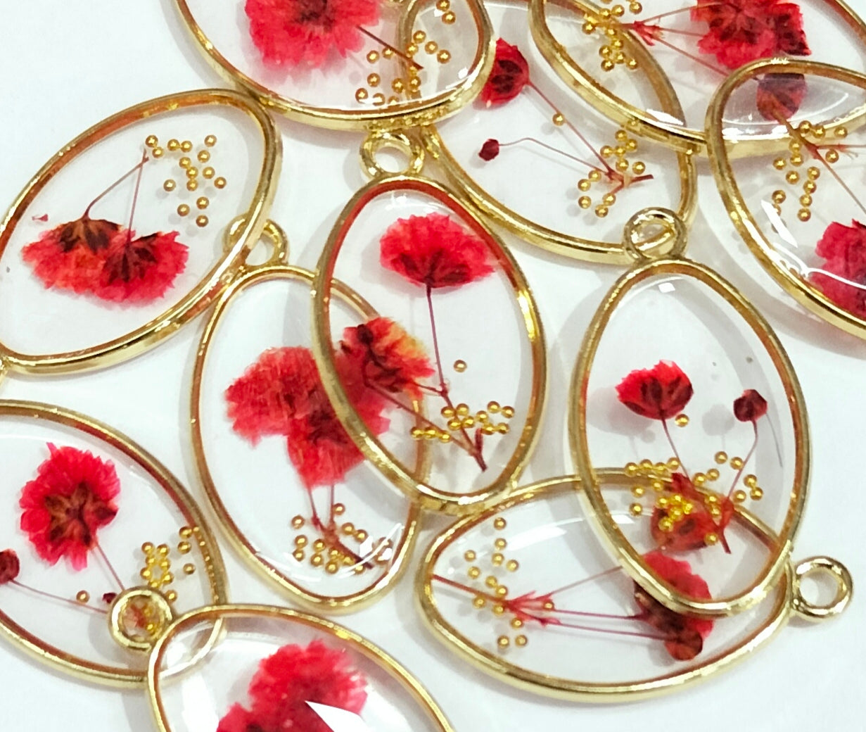 Red & Golden Oval Shaped Floral Design Resin Pendants with One Hole