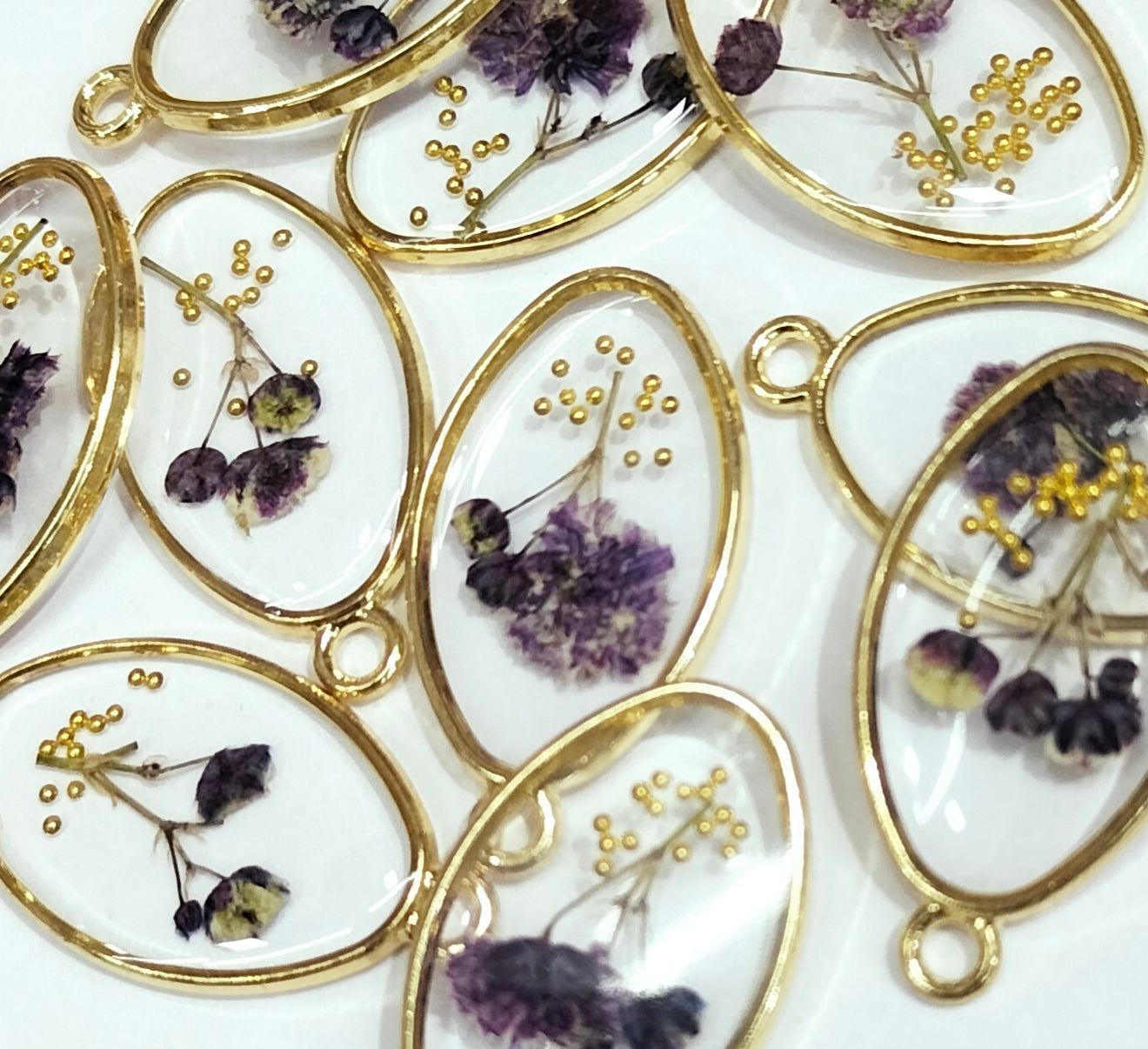 Dark Purple Oval Shaped Floral Design Resin Pendants with One Hole