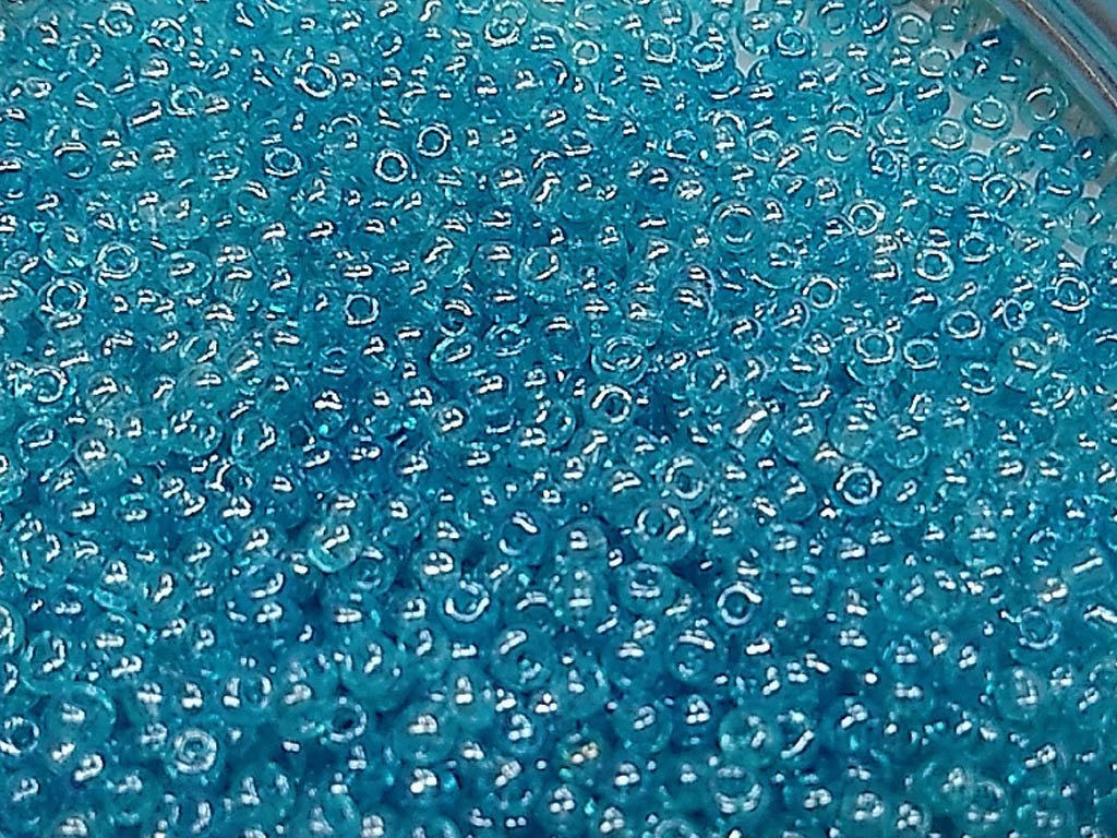 aqua-blue-transparent-lustre-round-rocaille-glass-seed-beads