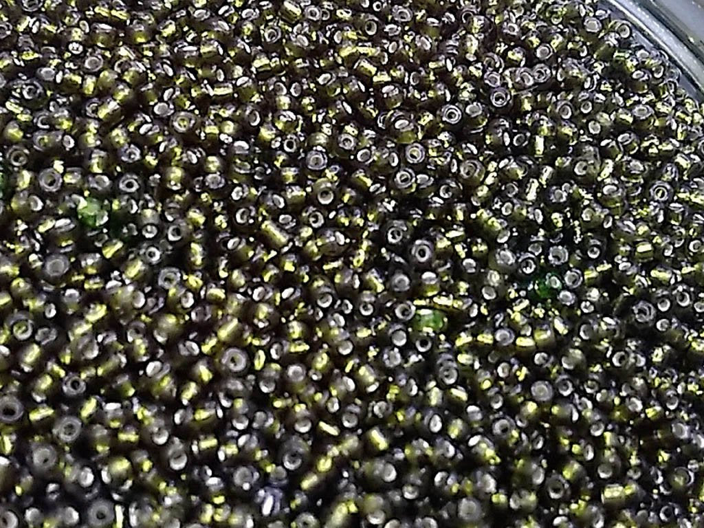 army-green-transparent-silverline-round-rocaille-glass-seed-beads