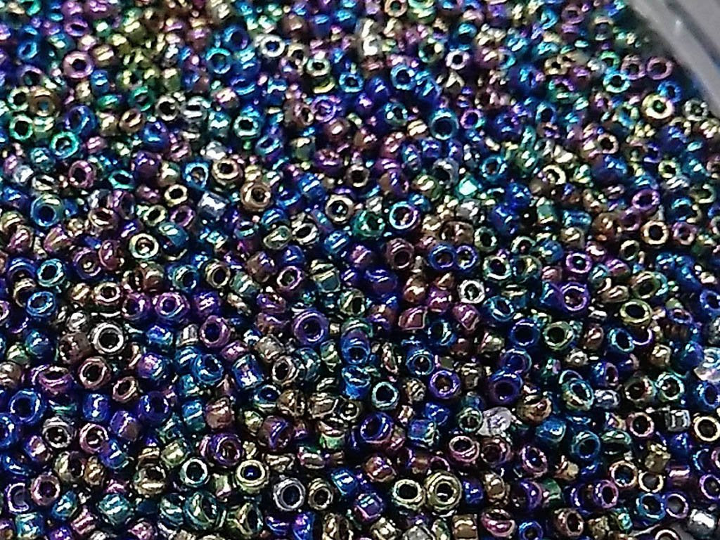 blue-rainbow-round-rocaille-glass-seed-beads