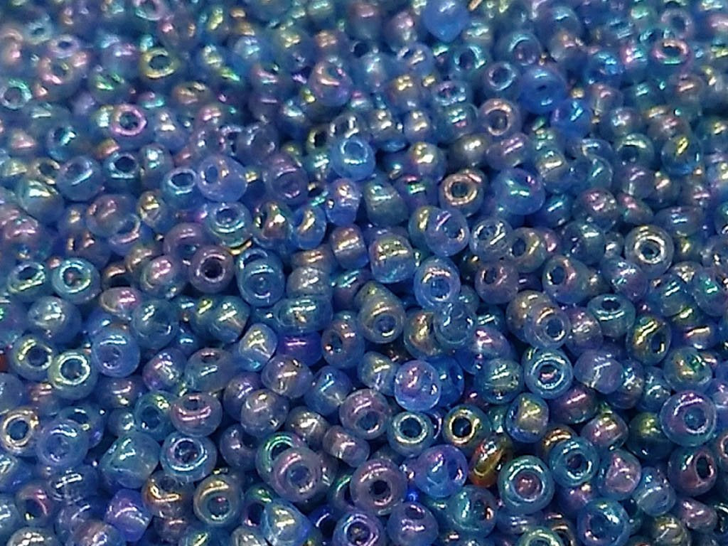 blue-rainbow-transparent-round-rocaille-glass-seed-beads