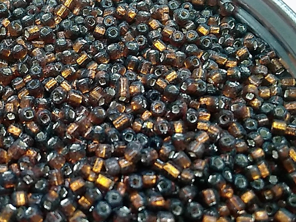 brown-silverline-round-rocaille-glass-seed-beads