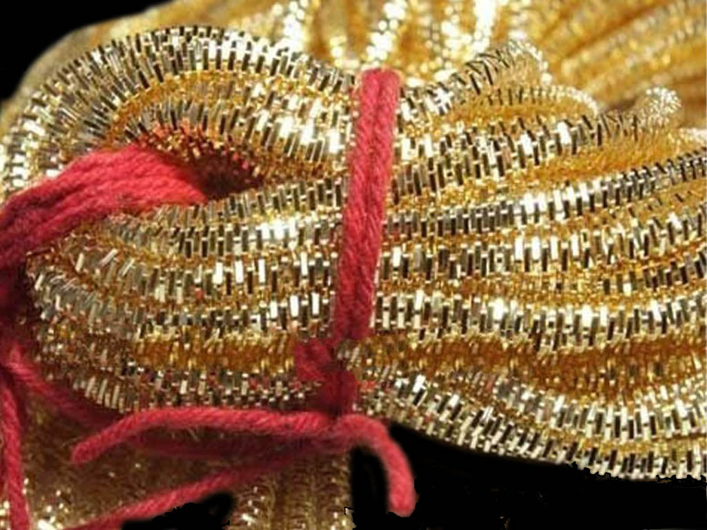 bright-golden-nakshi-bullion-wire