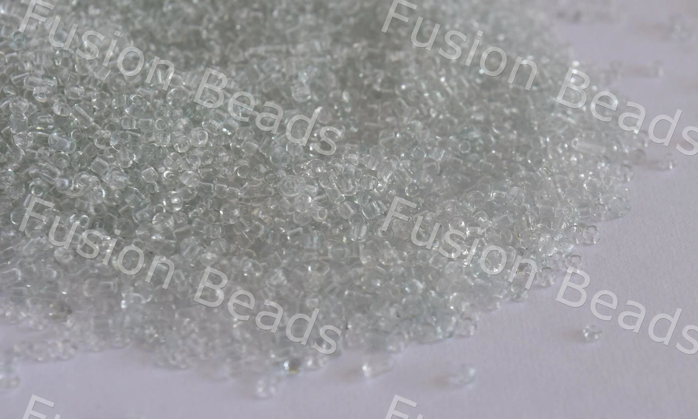 Transparent White / Crystal Round Rocailles Seed Beads