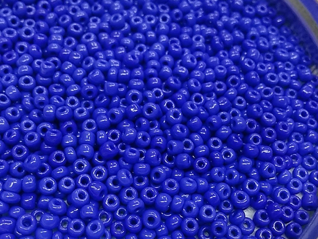 dark-blue-opaque-round-rocaille-glass-seed-beads