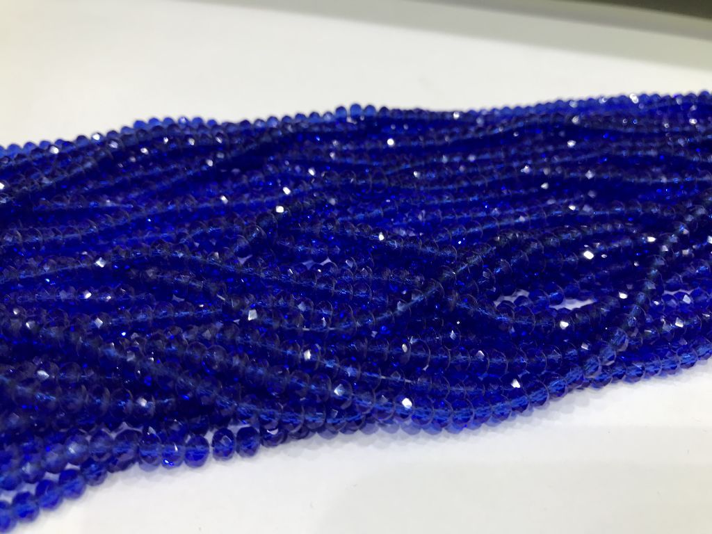 dark-blue-transparent-tyre-glass-beads