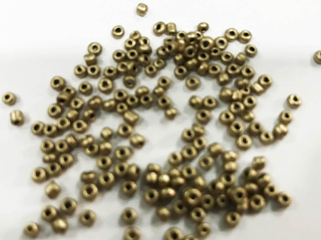 dull-golden-round-rocaille-glass-seed-beads
