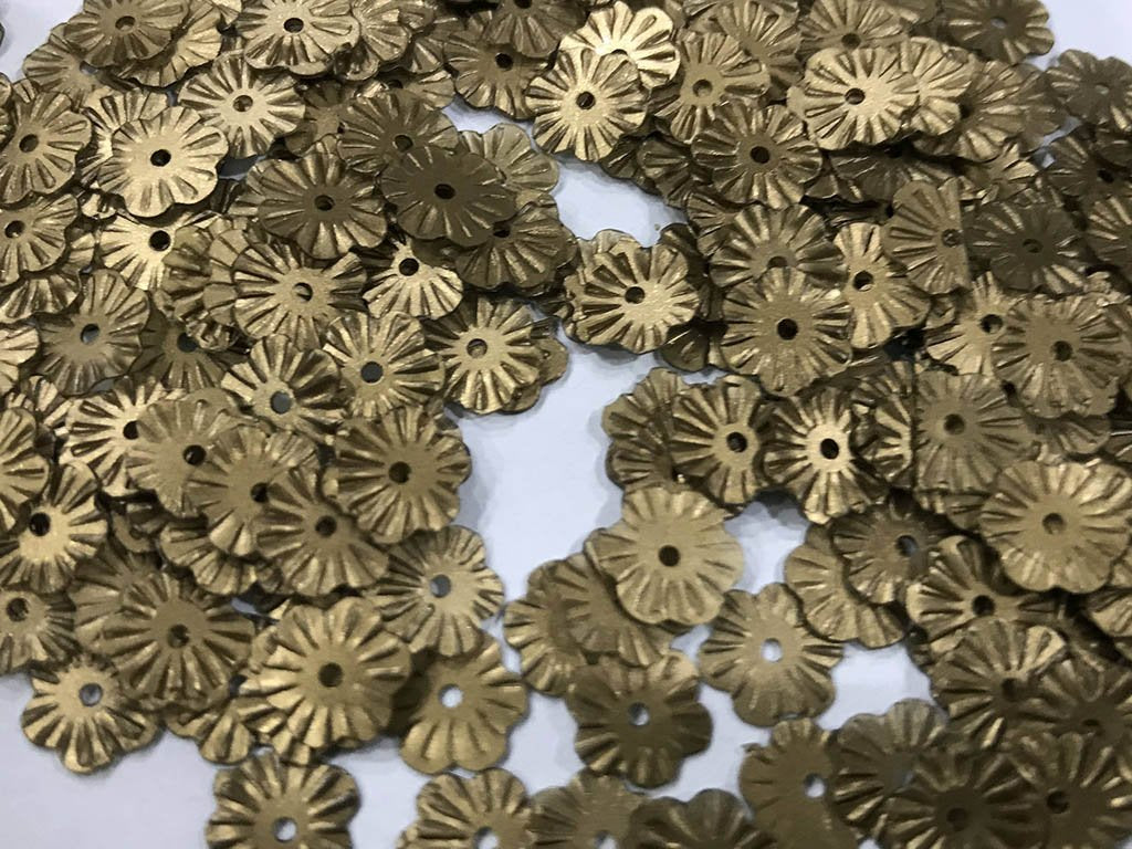 golden-matte-flower-plastic-sequins