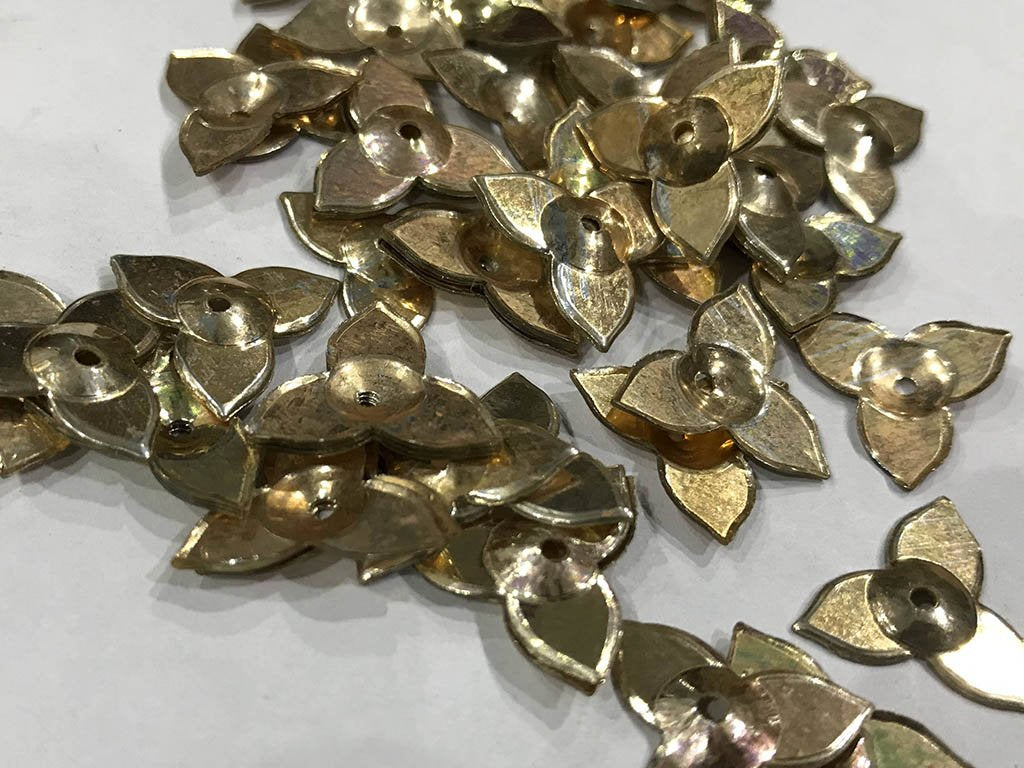 golden-metallic-3-petal-flower-plastic-sequins