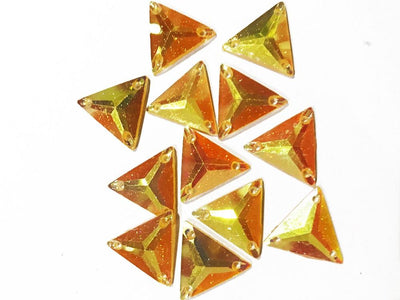 गोल्डन रेनबो त्रिकोणीय ज़री प्लास्टिक पत्थर (18x18x18 मिमी)
