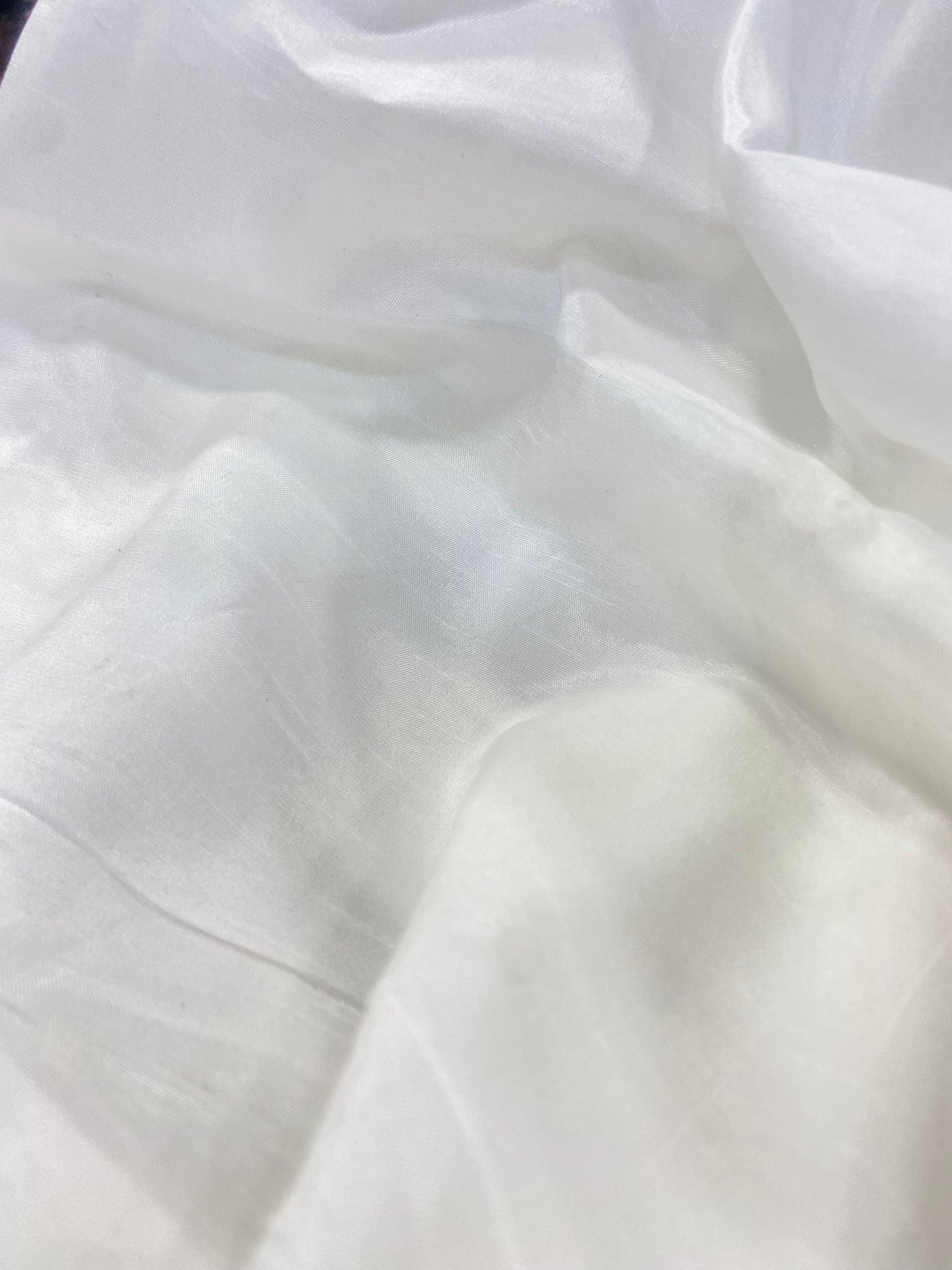 Pure White Viscose Dyeable Slub Dola Silk Fabric (Wholesale)