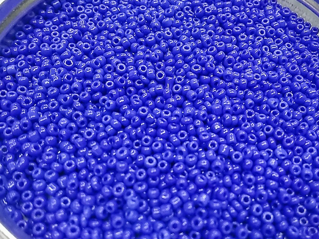 ink-blue-opaque-round-rocaille-glass-seed-beads