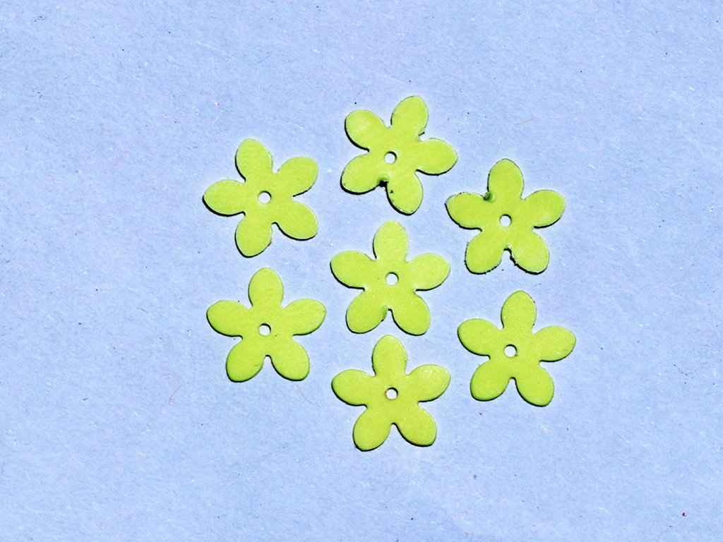 lemon-yellow-centre-hole-flower-plastic-sequins-10-mm