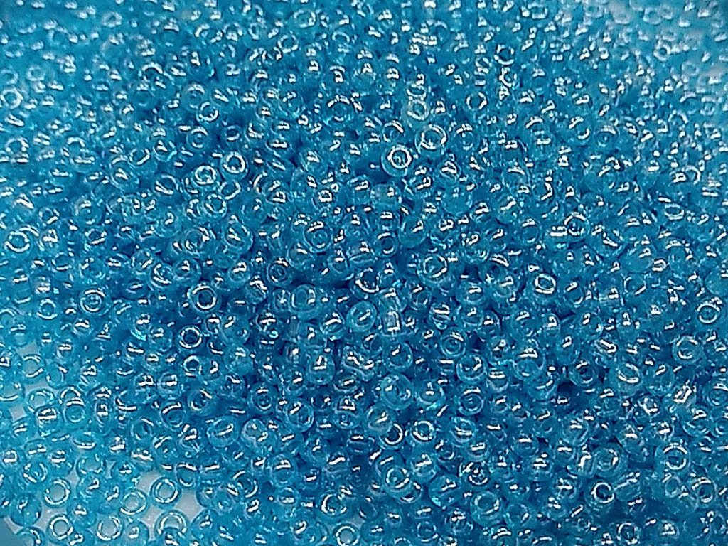 light-aqua-blue-transparent-round-rocaille-glass-seed-beads