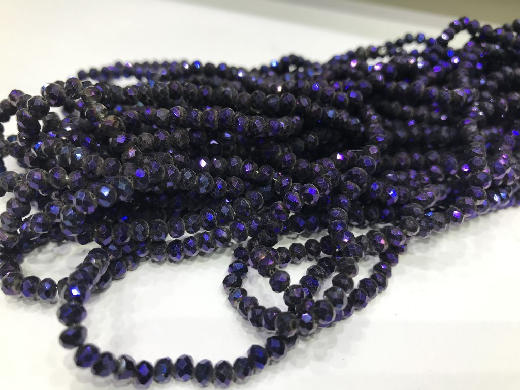 metallic-purple-tyre-glass-beads