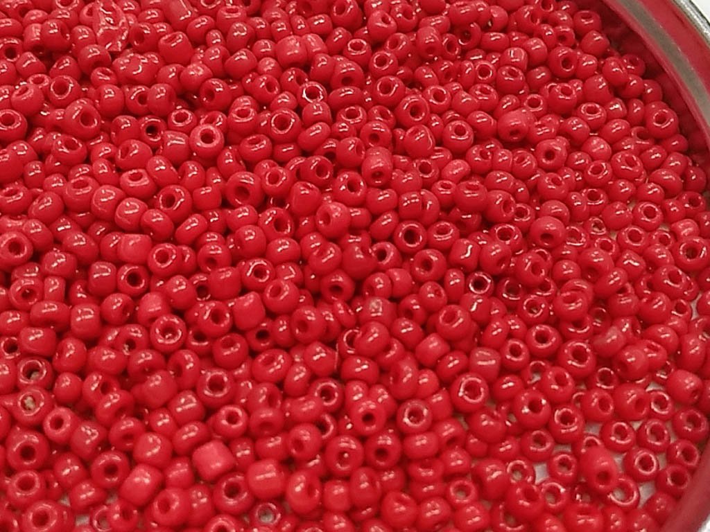opaque-red-round-rocaille-glass-seed-beads