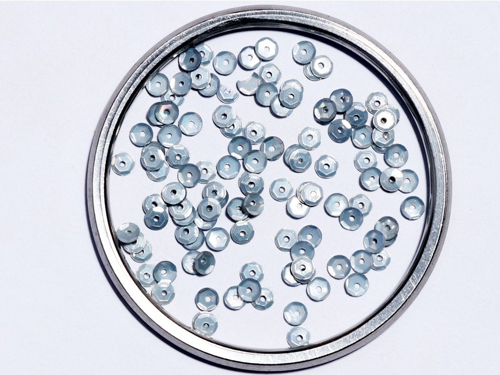 pastel-gray-centre-hole-circular-flat-plastic-sequin-6-mm