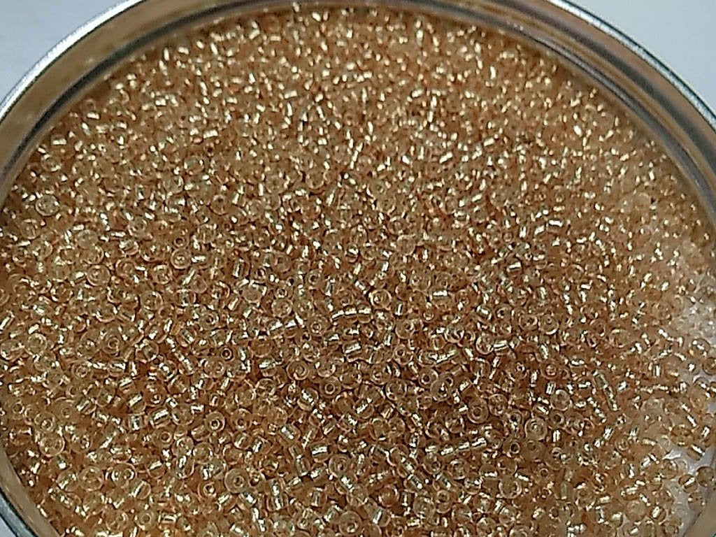 peach-transparent-silverline-round-rocaille-glass-seed-beads