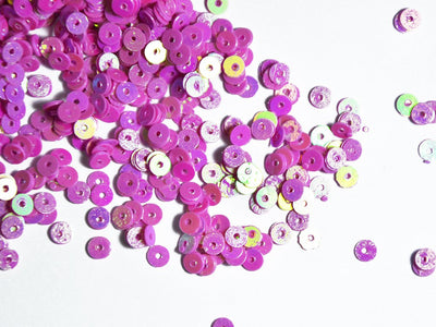 pink-opaque-circular-plastic-sequins