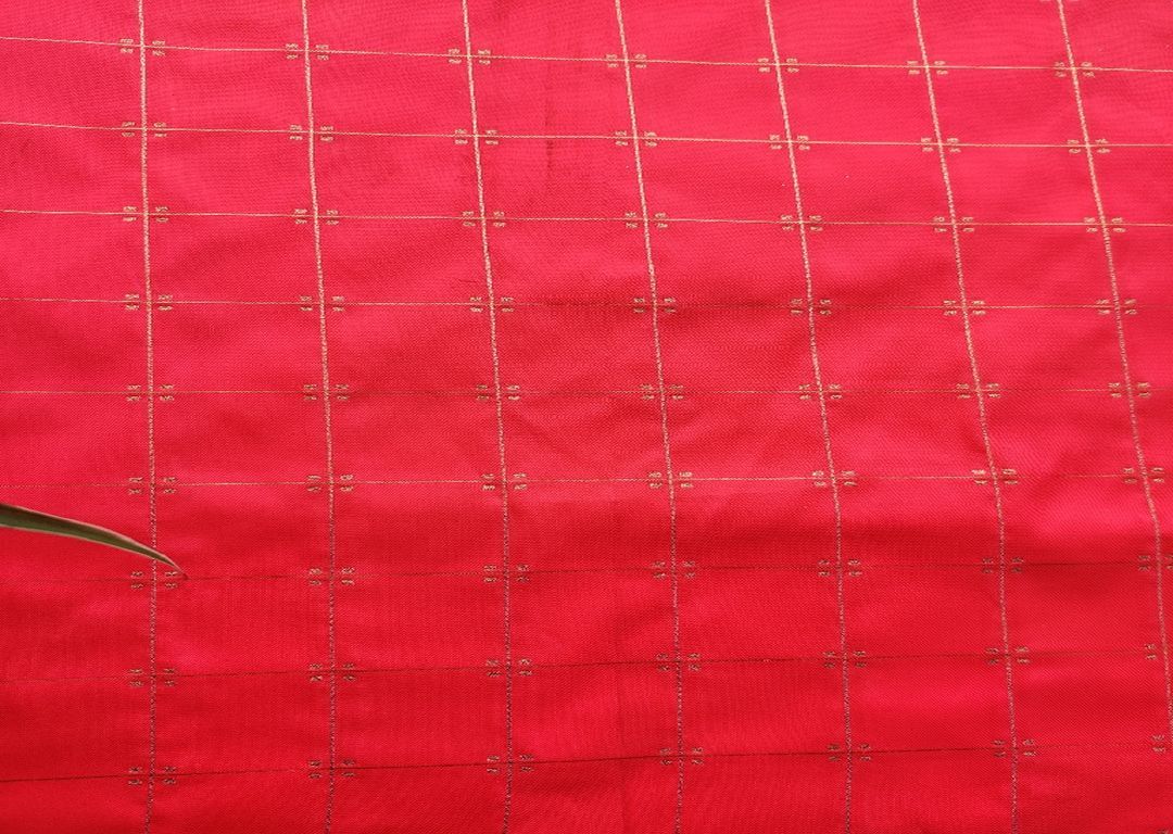 pink-taffeta-silk-fabric-with-golden-weaved-checks-all-over-1