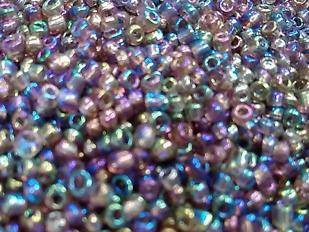 purple-transparent-rainbow-round-rocaille-glass-seed-beads
