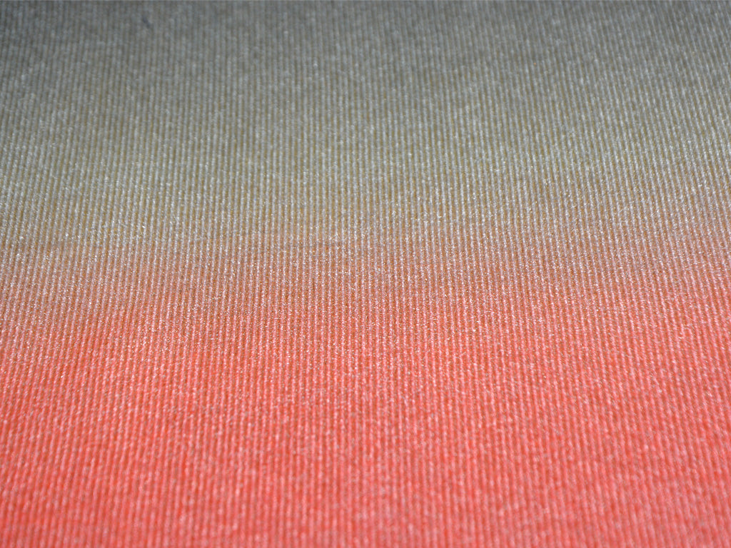 ग्रे और लाल डुअल शेड प्लेन शिमर बॉन्डिंग फ़ैब्रिक