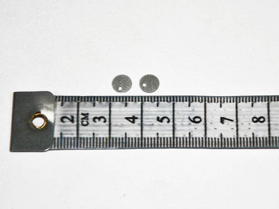 silver-1-hole-circular-plastic-sequins