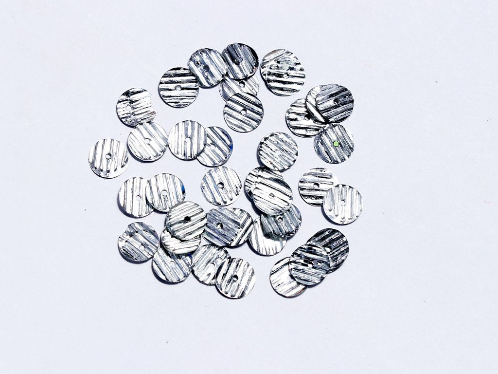 silver-center-hole-circular-designer-plastic-sequins-10-mm