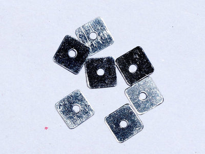 silver-centre-hole-square-plastic-sequin-8-mm