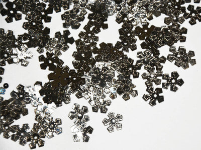 silver-designer-flower-1-hole-plastic-sequins
