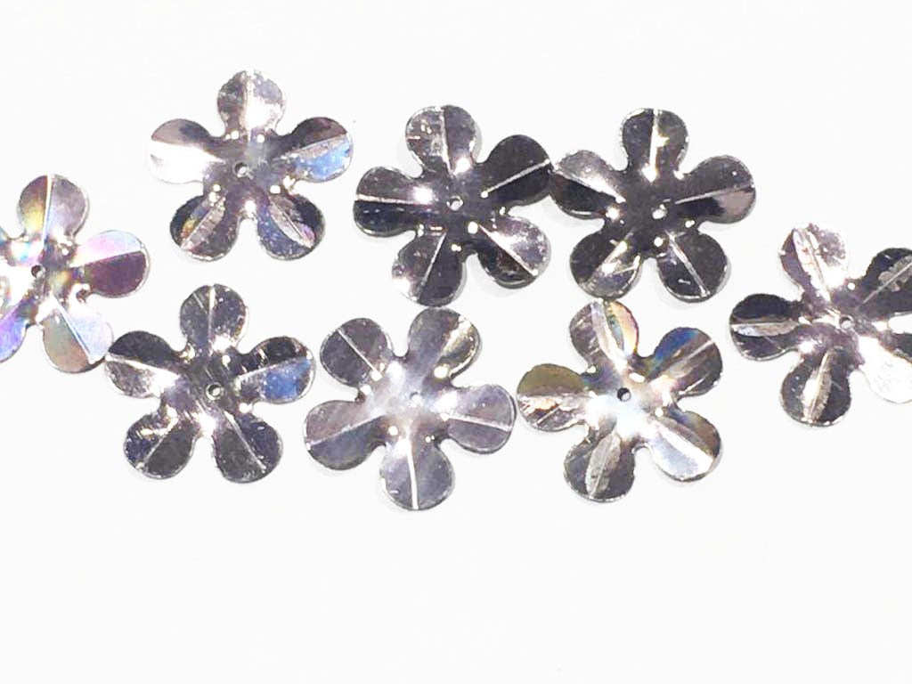 silver-flower-1-hole-plastic-sequins-1