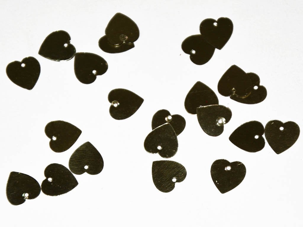 silver-heart-1-hole-plastic-sequins