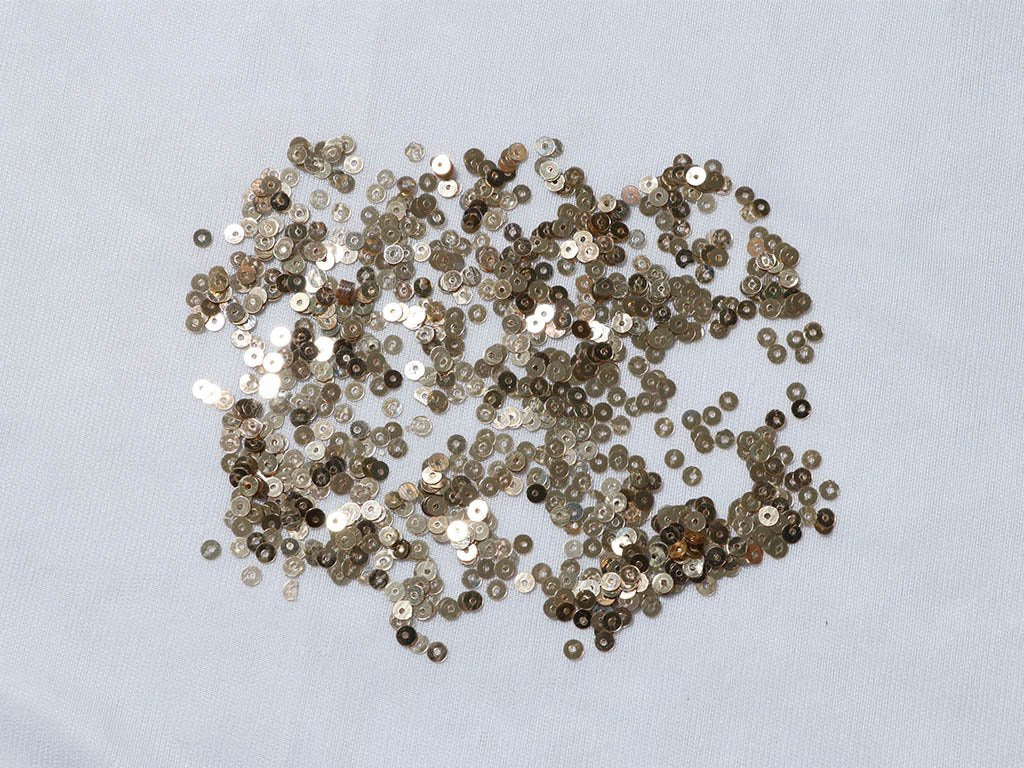 water-golden-circular-plastic-sequins-4-mm