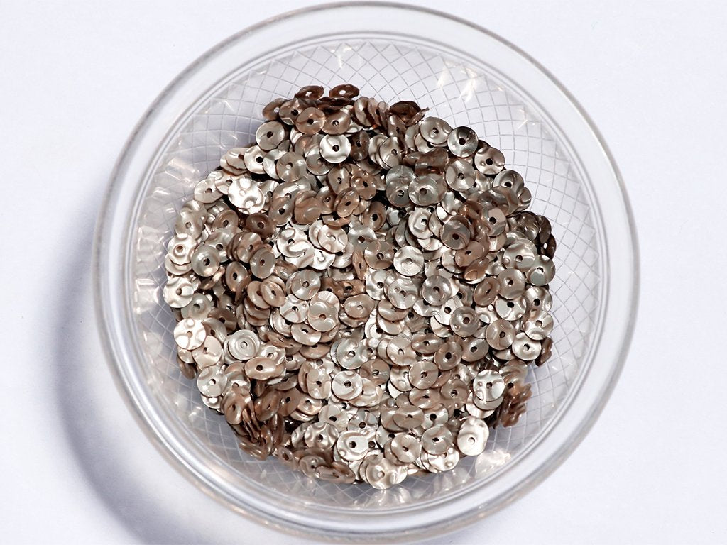 water-silver-centre-hole-designer-circular-plastic-sequins-7-mm