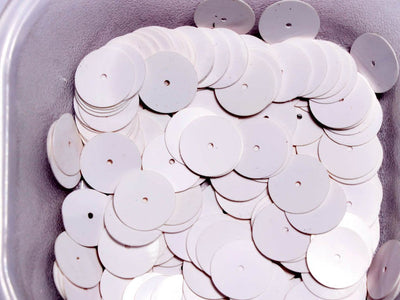 white-circular-1-hole-plastic-sequins