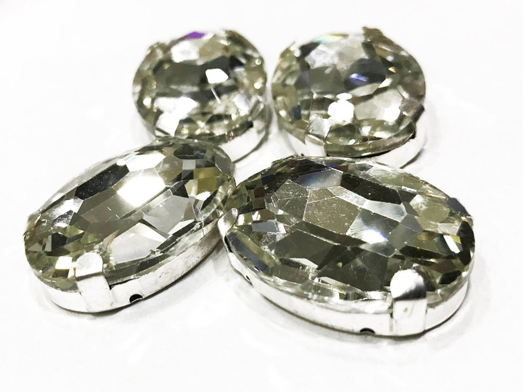 White Transparent Oval Glass Stone with Silver Catcher (25x18 mm) (Wholesale)