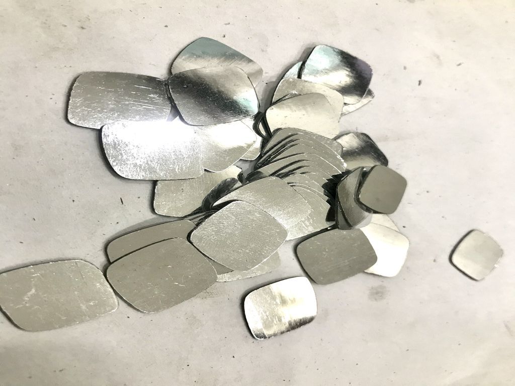 without-hole-silver-kite-shaped-plastic-sequins20-16mm