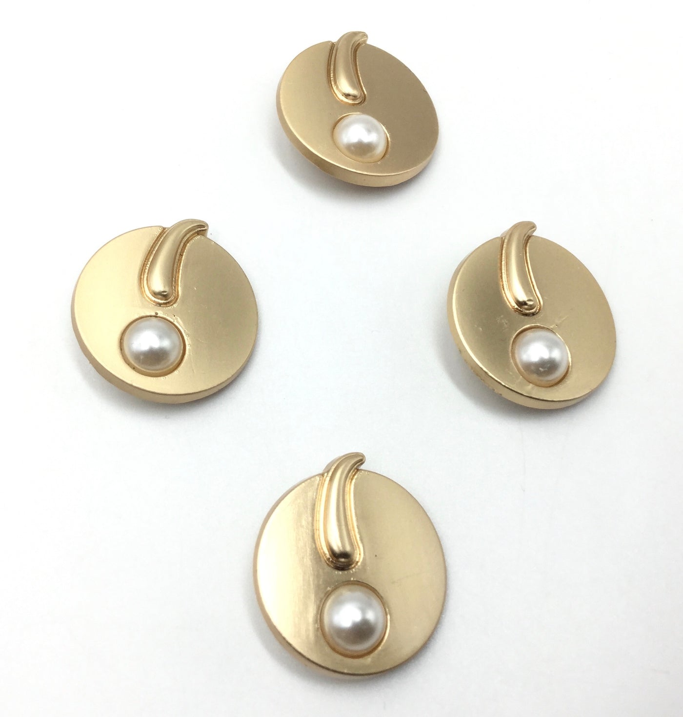 Sand Golden & Pearl White Clip Cufflinks