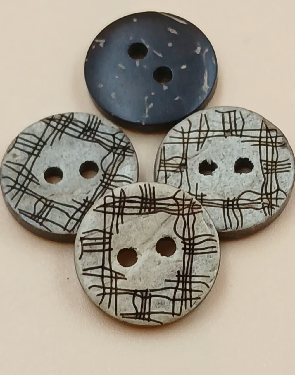 Beige 24L Circular 2 Hole Wooden Buttons