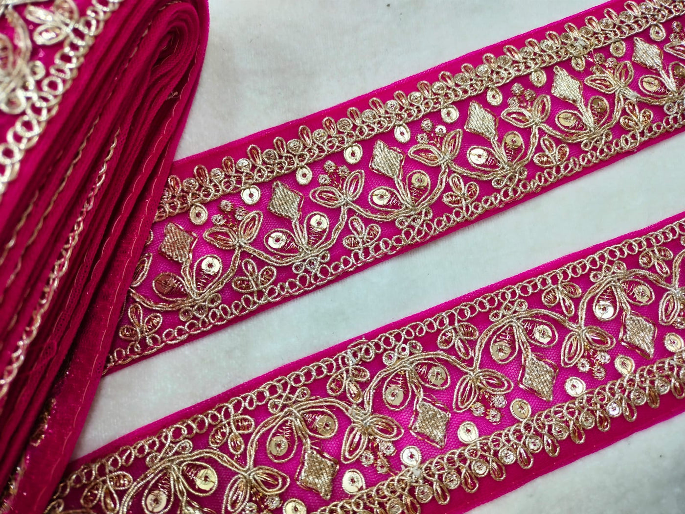 Magenta Zari Embroidered Border