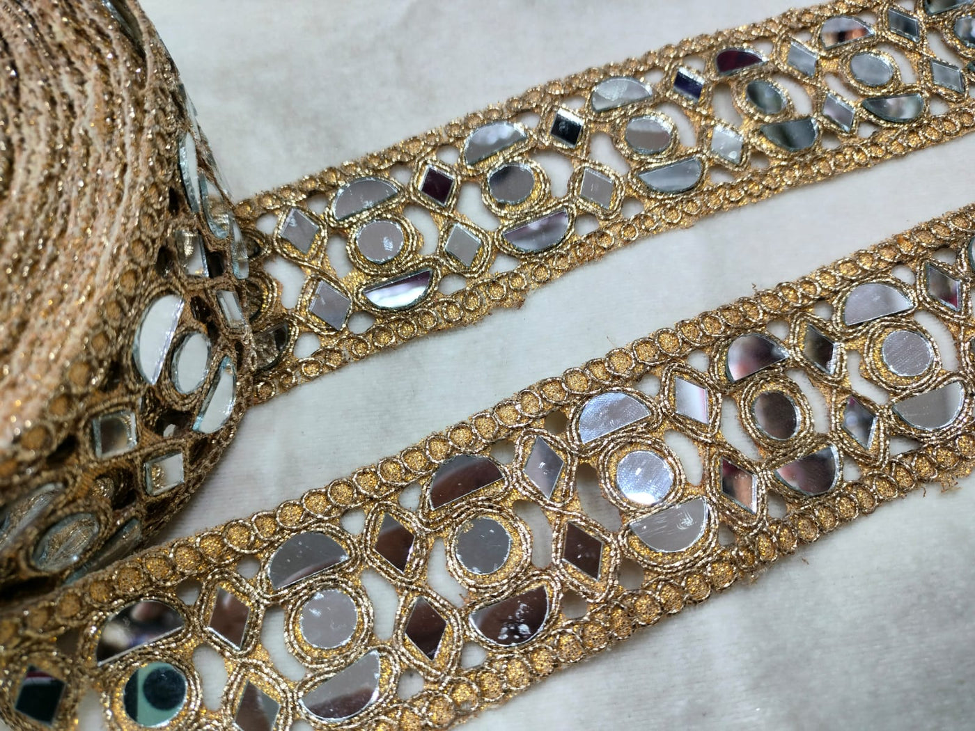 Golden Embellished Pearl Trim