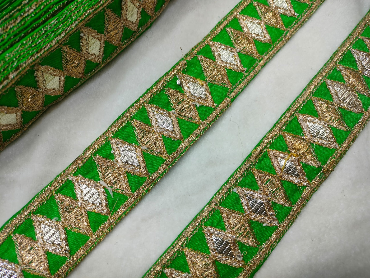 Green Zari & Thread Embroidered Border