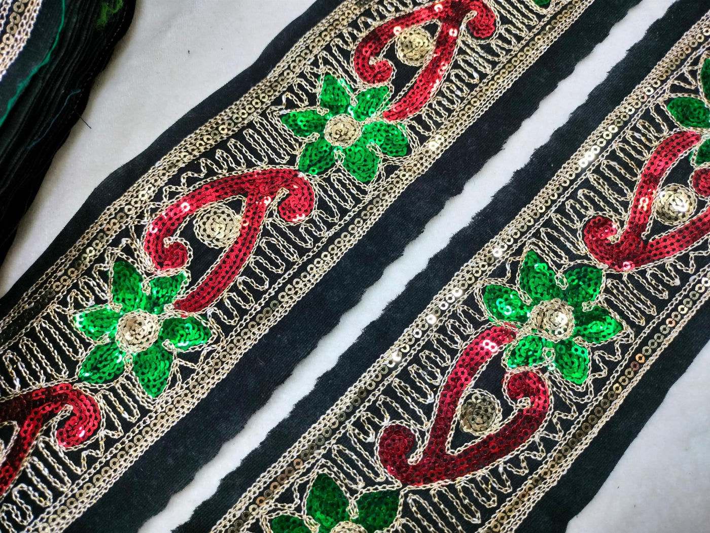 Multicolor Zari & Thread Embroidered Border