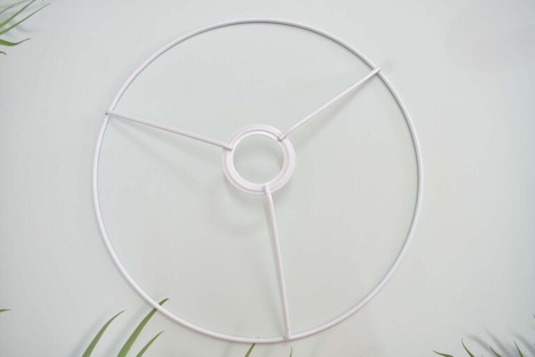 White Powder Coated Metal Lamp Ring/ Frame With Bulb Holder