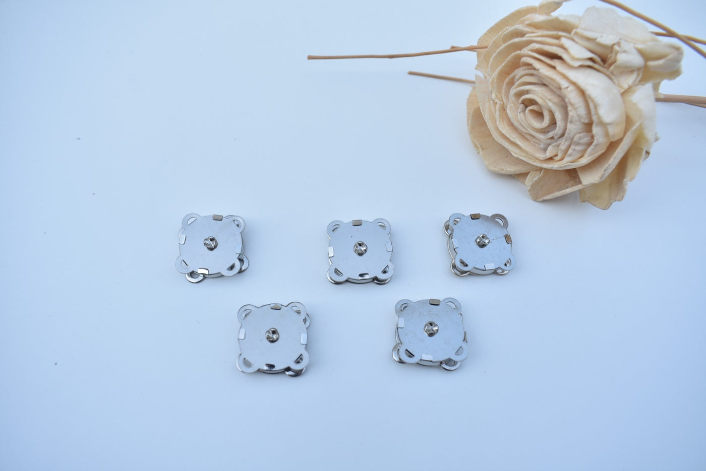 Silver Magnet / Lock Sew Metal Button